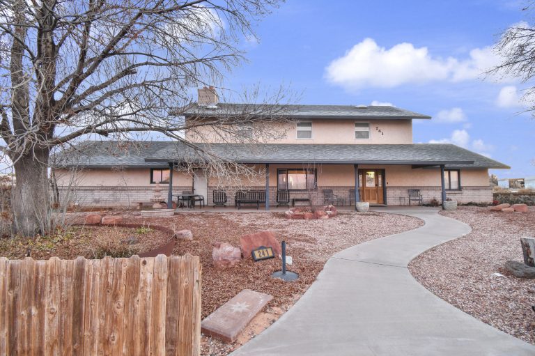 241 Elk Exteior Main